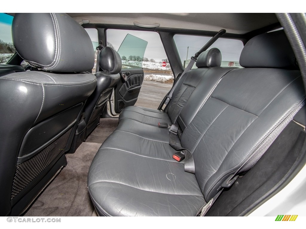 1998 Legacy Outback Wagon - Glacier White / Gray photo #22