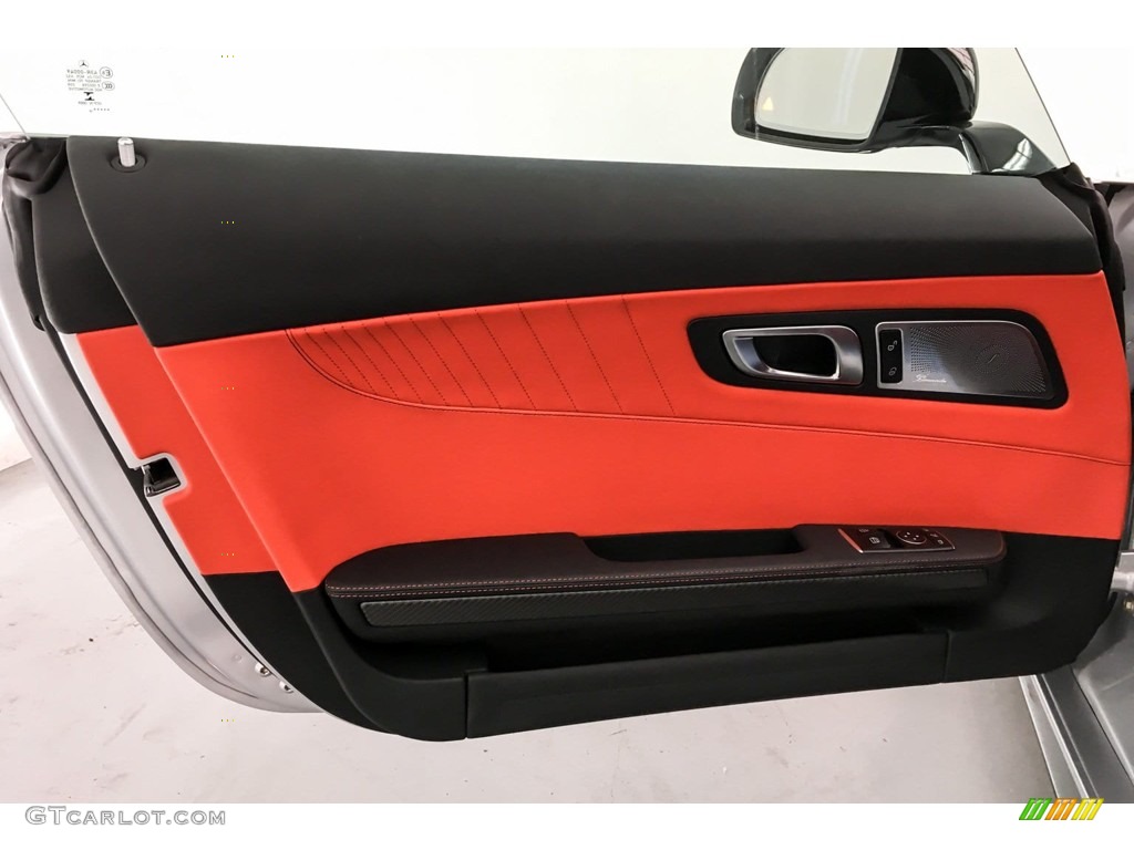 2019 Mercedes-Benz AMG GT C Coupe Red Pepper/Black Door Panel Photo #131558954