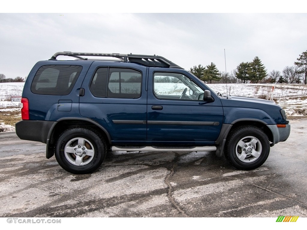 2004 Xterra XE 4x4 - Just Blue / Gray photo #3