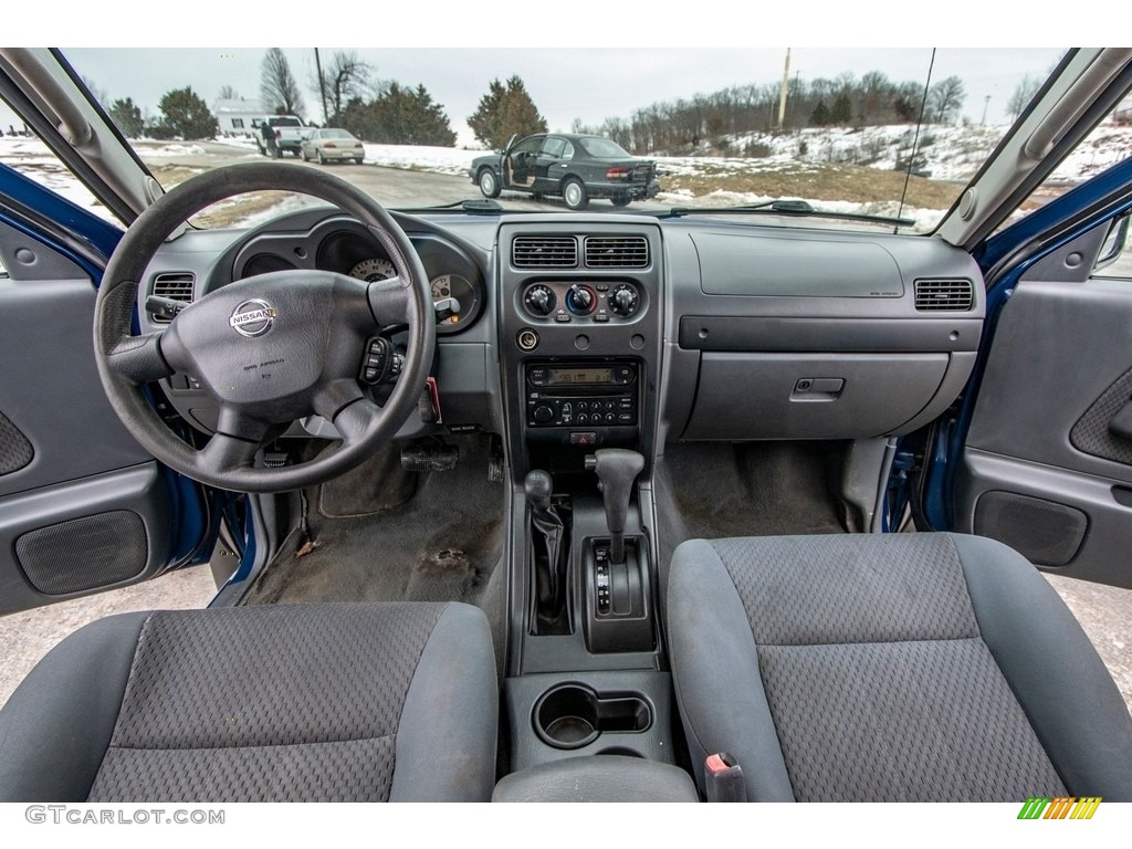 2004 Xterra XE 4x4 - Just Blue / Gray photo #29