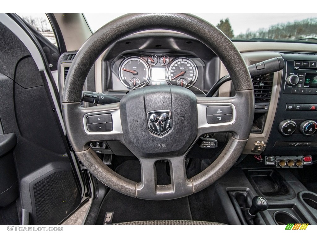 2011 Ram 3500 HD ST Crew Cab 4x4 - Bright White / Dark Slate Gray/Medium Graystone photo #40