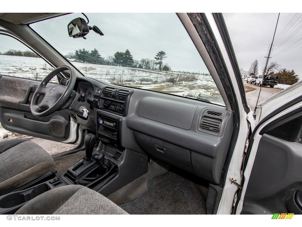 2000 Rodeo S 4WD - Alpine White / Gray photo #27