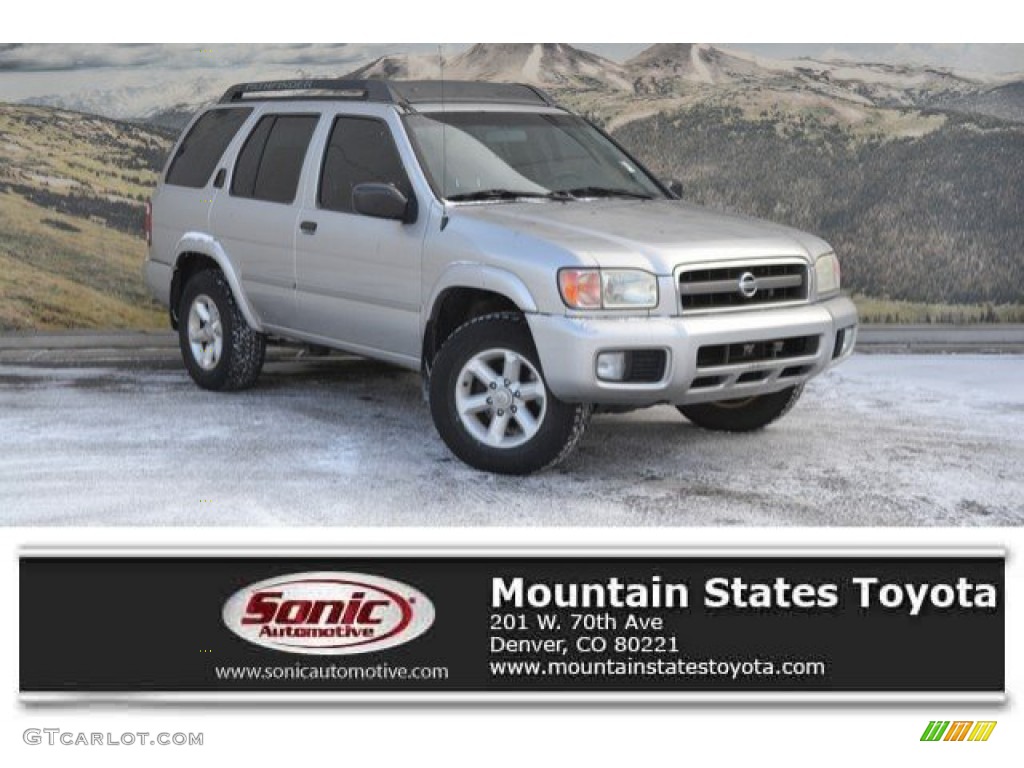 2004 Pathfinder SE 4x4 - Chrome Silver Metallic / Beige photo #1