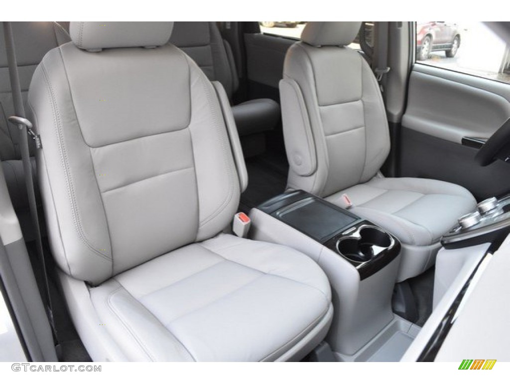 2019 Sienna XLE - Celestial Silver Metallic / Ash photo #13