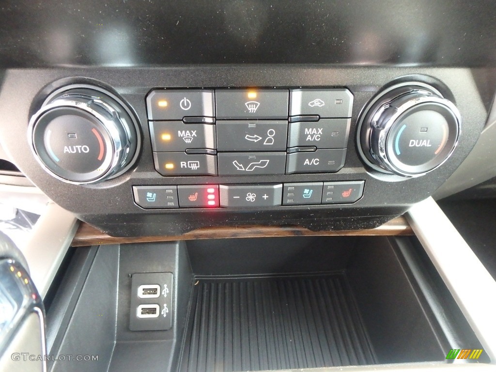2019 Ford F150 Lariat SuperCrew 4x4 Controls Photo #131562470