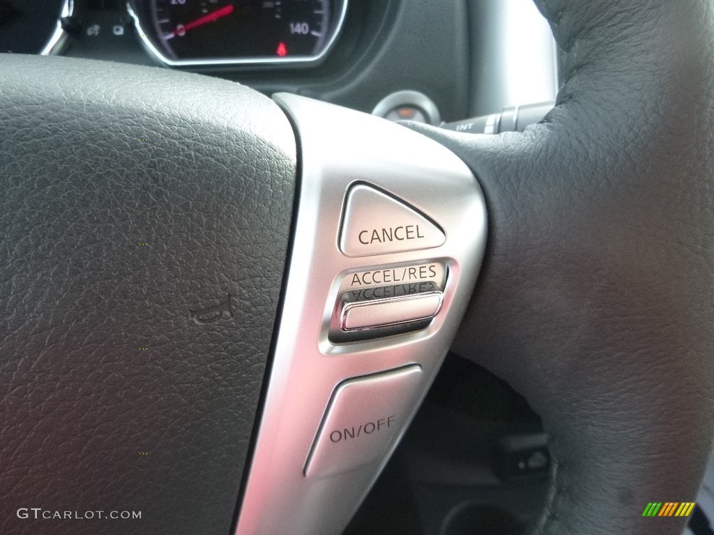 2019 Versa SV - Brilliant Silver Metallic / Charcoal photo #18