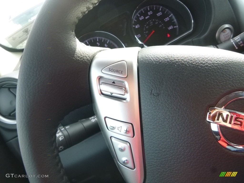 2019 Versa SV - Brilliant Silver Metallic / Charcoal photo #19