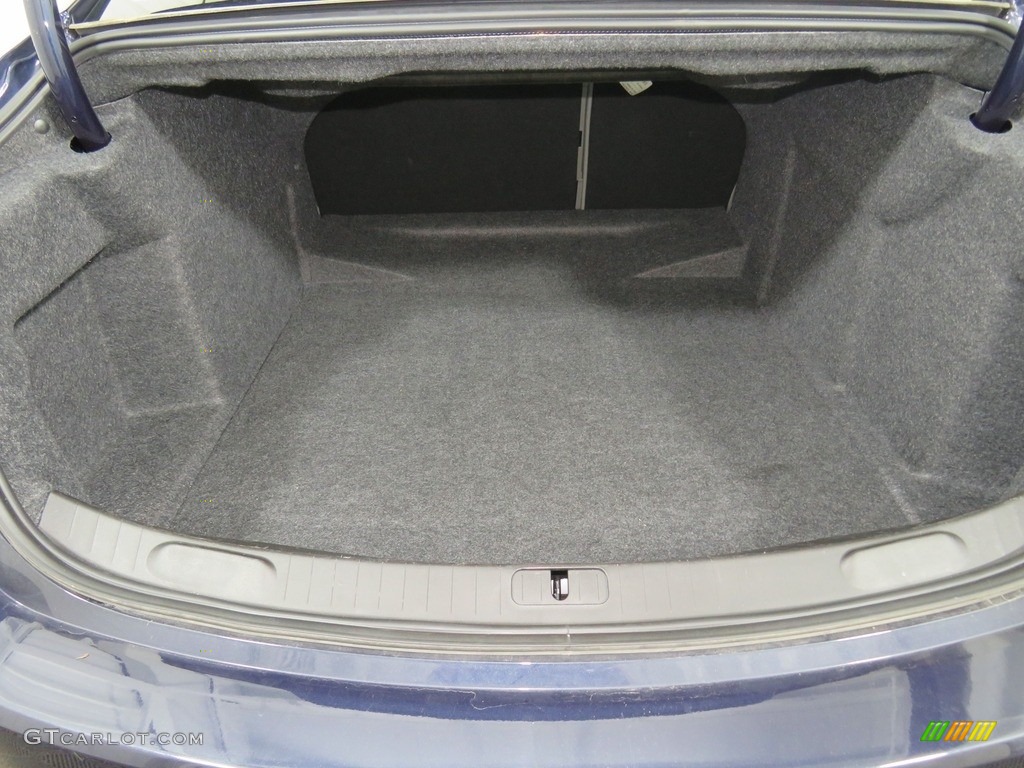 2018 Impala Premier - Blue Velvet Metallic / Jet Black/Dark Titanium photo #15