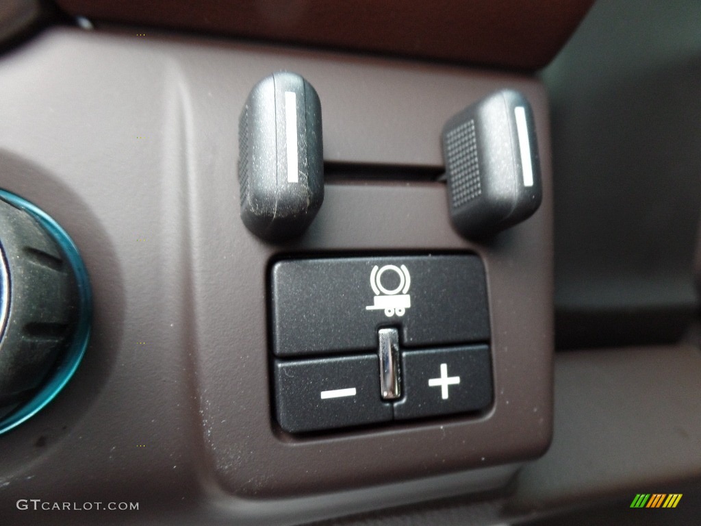 2019 Chevrolet Suburban Premier 4WD Controls Photo #131567489