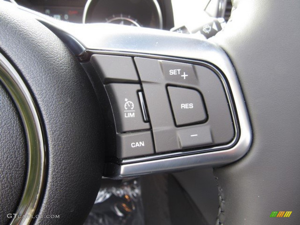 2019 Jaguar F-Type P380 Convertible Ebony Steering Wheel Photo #131571844