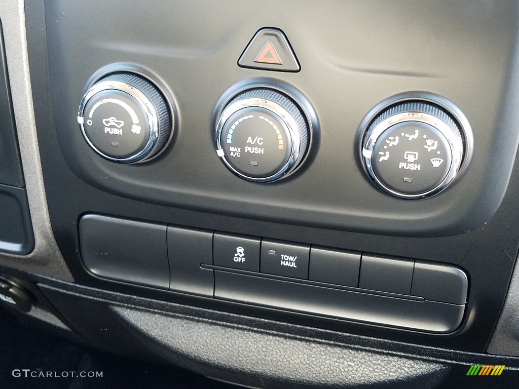 2017 1500 Express Crew Cab - Maximum Steel Metallic / Black/Diesel Gray photo #16