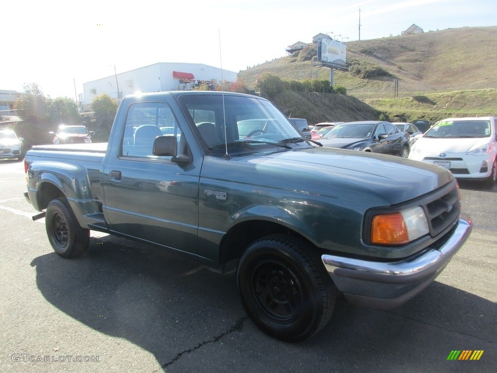 1997 Ranger XLT Regular Cab - Cayman Green Metallic / Medium Graphite photo #1