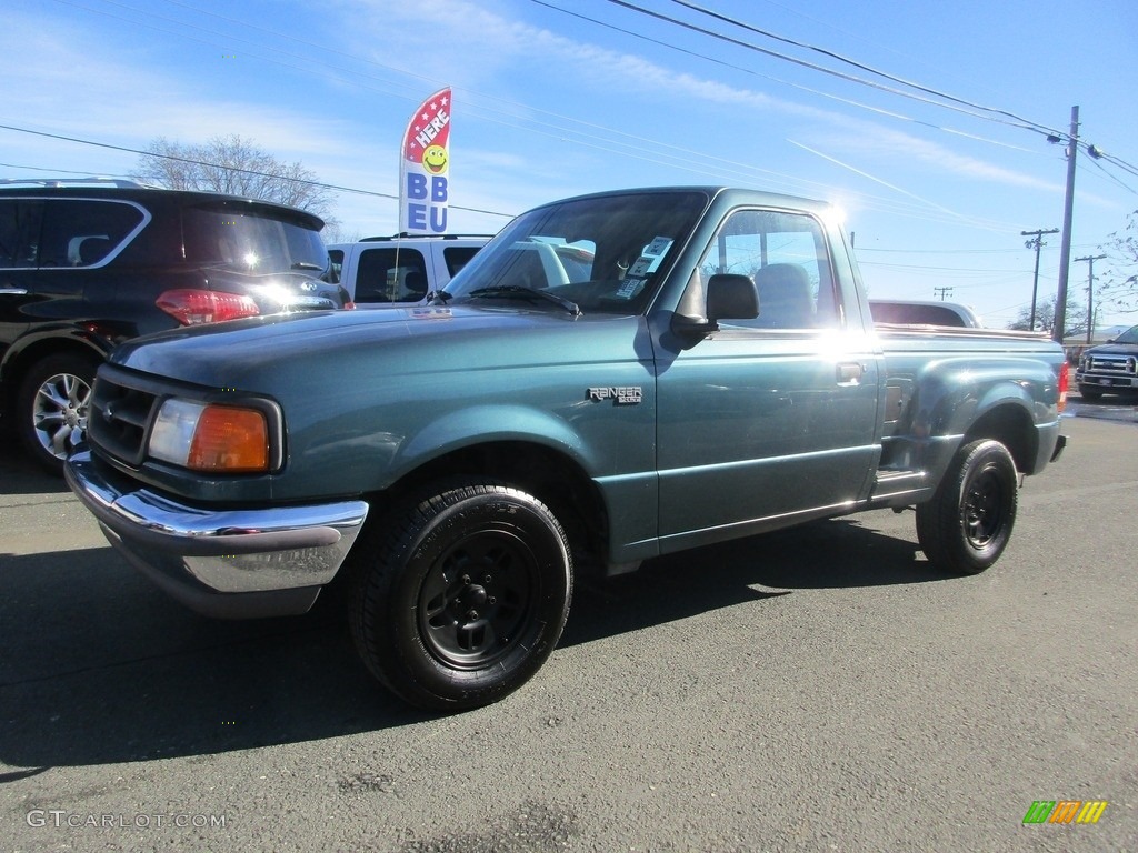 1997 Ranger XLT Regular Cab - Cayman Green Metallic / Medium Graphite photo #3