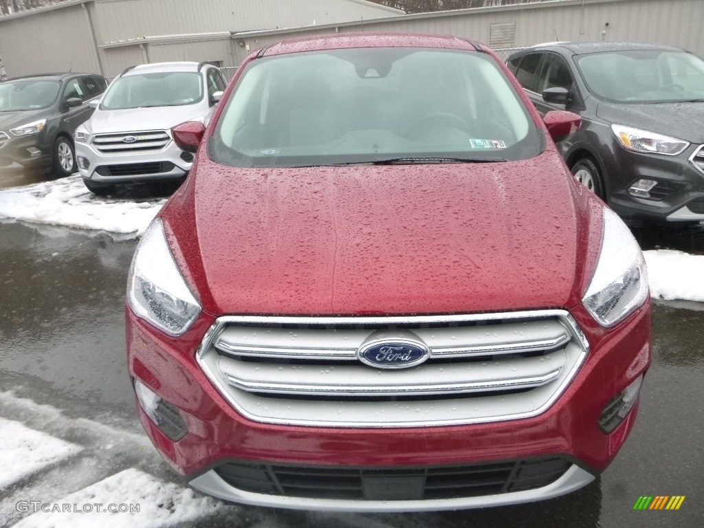 2019 Escape SE 4WD - Ruby Red / Chromite Gray/Charcoal Black photo #4