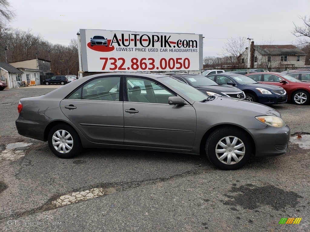 2006 Camry LE - Phantom Gray Pearl / Stone Gray photo #2