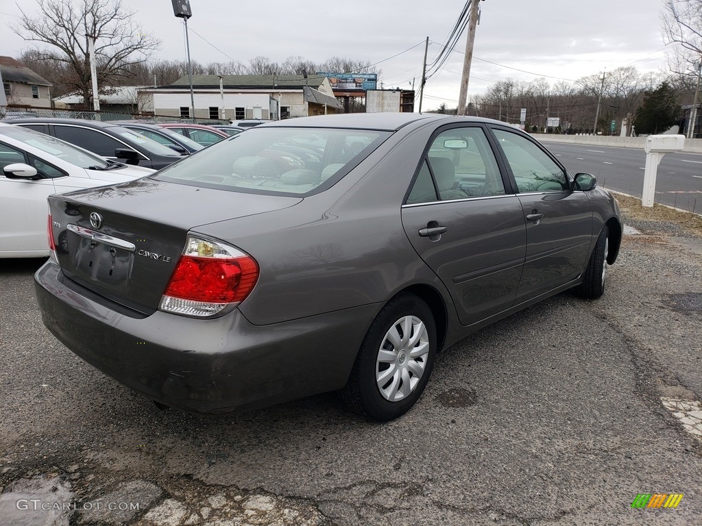 2006 Camry LE - Phantom Gray Pearl / Stone Gray photo #3
