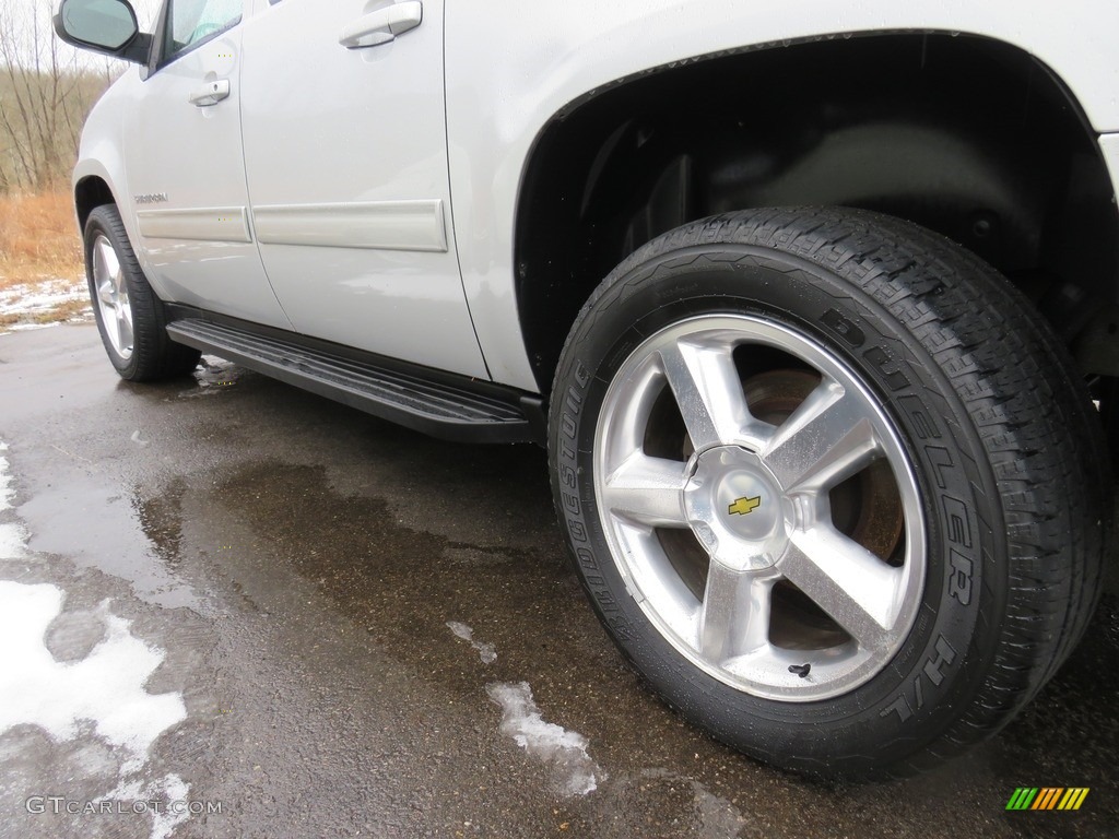 2010 Suburban LT 4x4 - Sheer Silver Metallic / Ebony photo #11