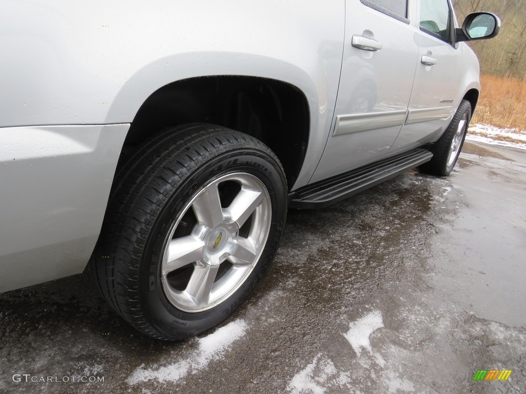2010 Suburban LT 4x4 - Sheer Silver Metallic / Ebony photo #15