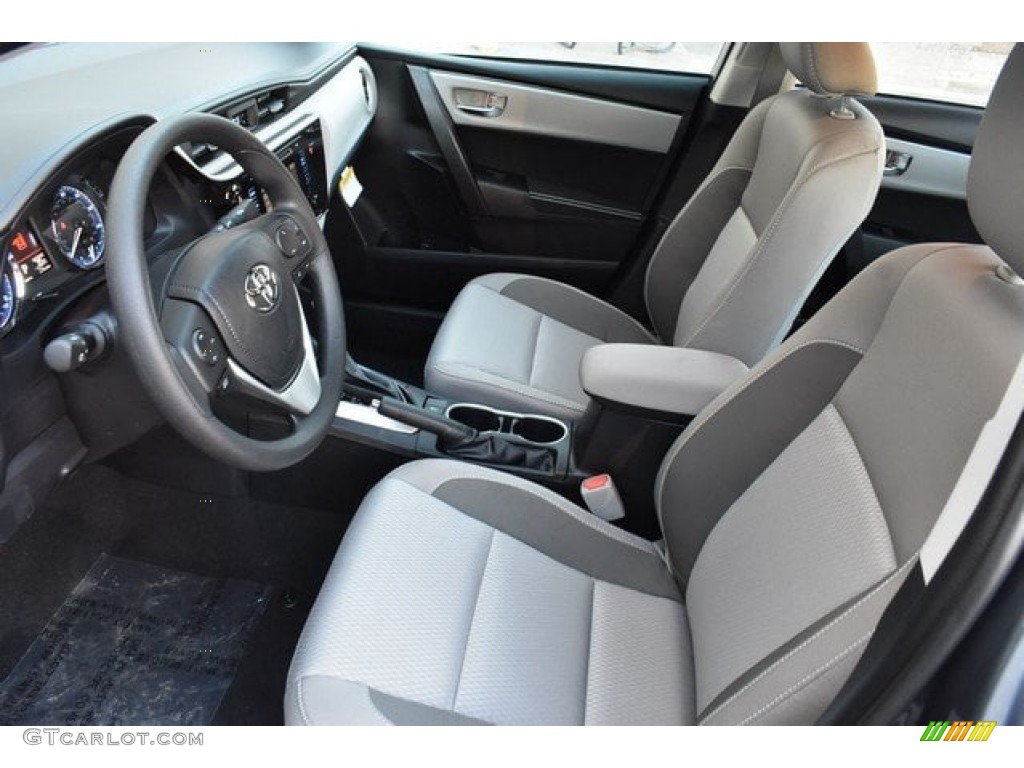 Steel Gray Interior 2019 Toyota Corolla LE Photo #131592448