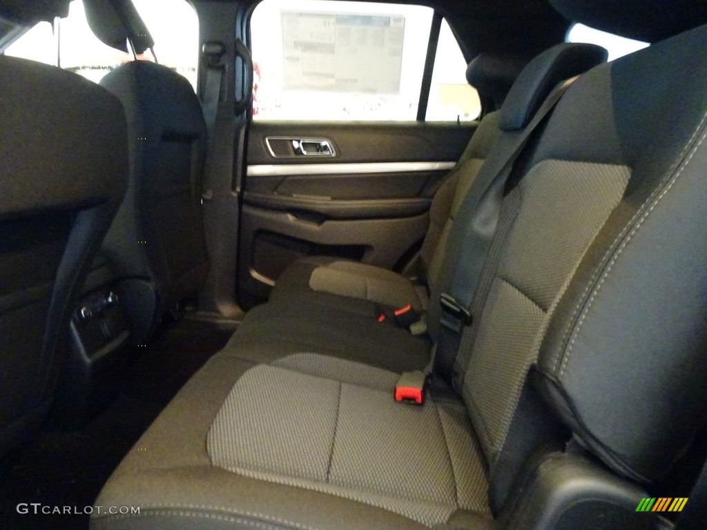 2019 Explorer XLT 4WD - Magnetic / Medium Black photo #7