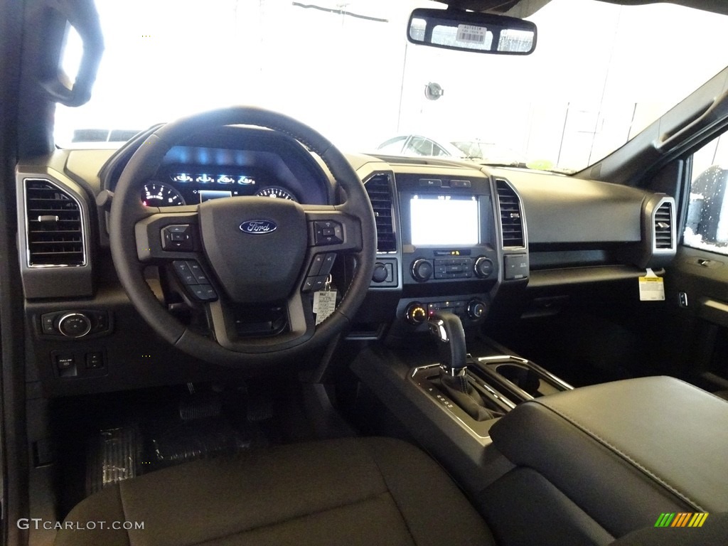 2019 F150 XLT SuperCrew 4x4 - Magma Red / Earth Gray photo #8