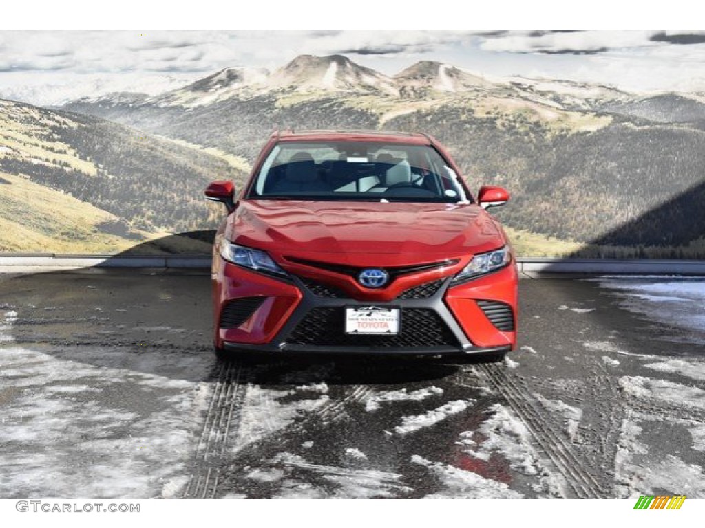 2019 Camry Hybrid LE - Ruby Flare Pearl / Ash photo #2