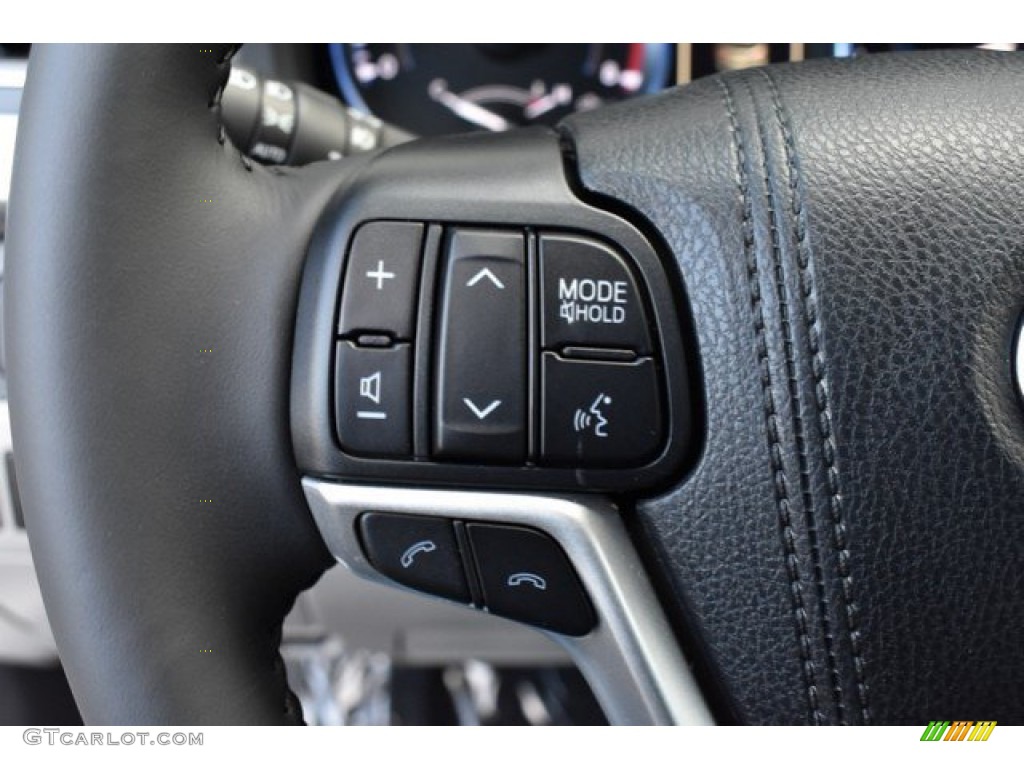2019 Toyota Highlander XLE AWD Ash Steering Wheel Photo #131604862