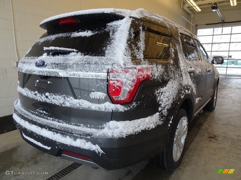 2019 Explorer XLT 4WD - Magnetic / Medium Black photo #2