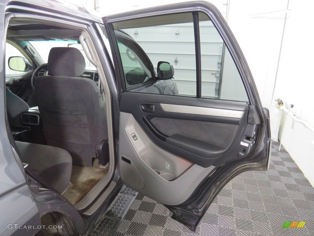 2004 4Runner SR5 4x4 - Galactic Gray Mica / Stone photo #26