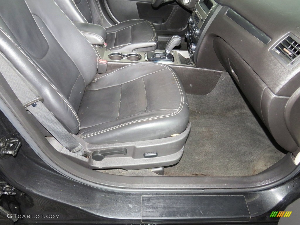 2010 Fusion SEL V6 - Tuxedo Black Metallic / Charcoal Black photo #41