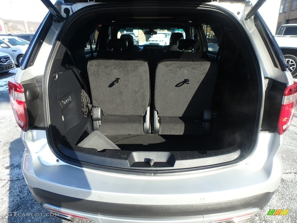 2017 Explorer Platinum 4WD - Ingot Silver / Ebony Black photo #4