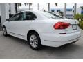 Pure White - Passat S Sedan Photo No. 7