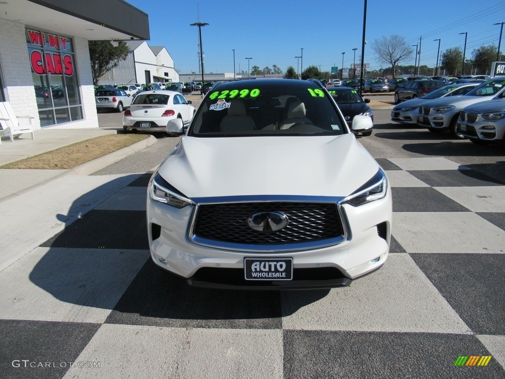 2019 QX50 Essential AWD - Lunar White / Wheat photo #2