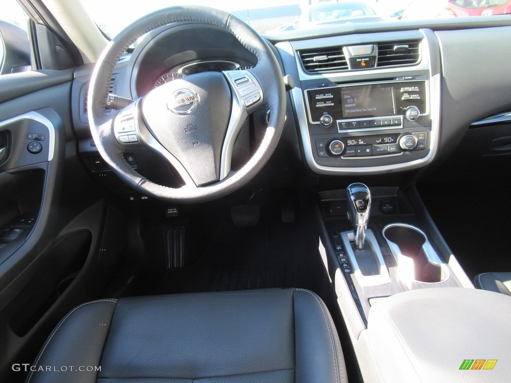 2017 Altima 2.5 SL - Gun Metallic / Charcoal photo #15