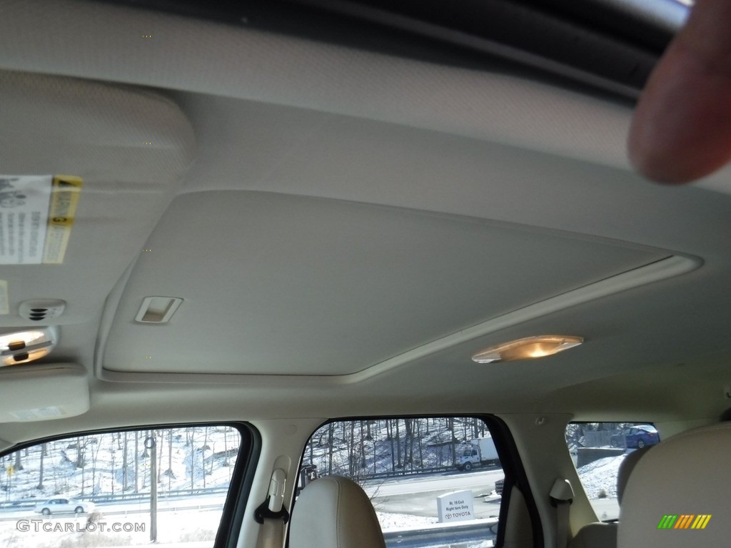 2012 Escape Limited V6 4WD - Gold Leaf Metallic / Camel photo #10