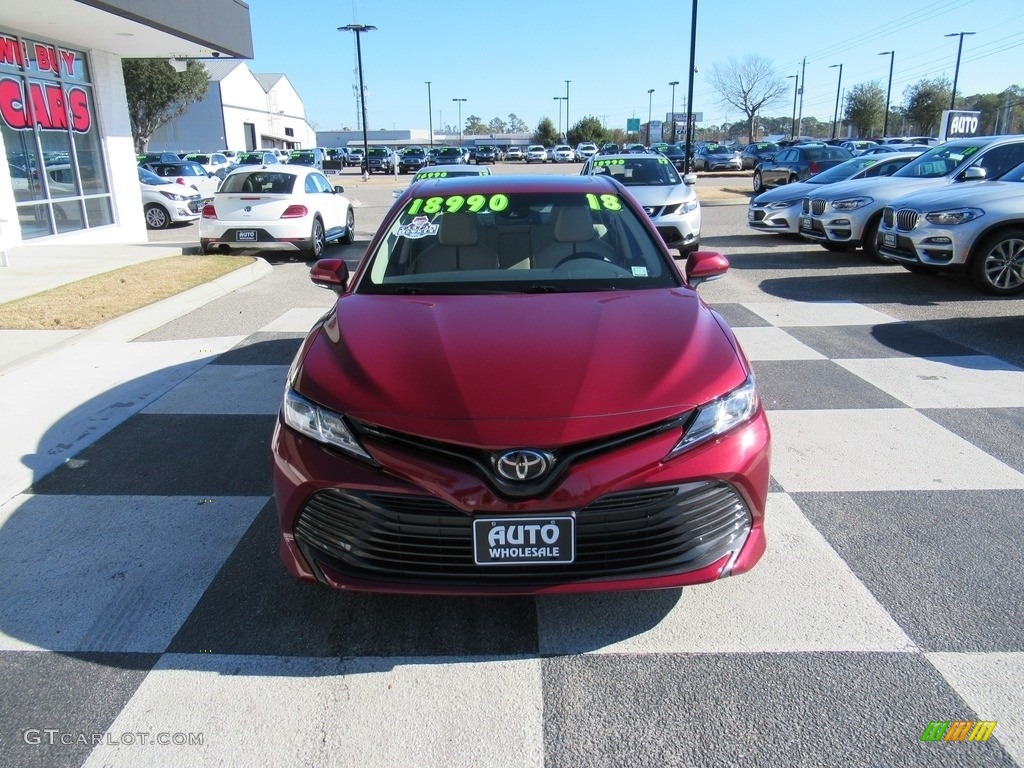 2018 Camry LE - Ruby Flare Pearl / Macadamia photo #2