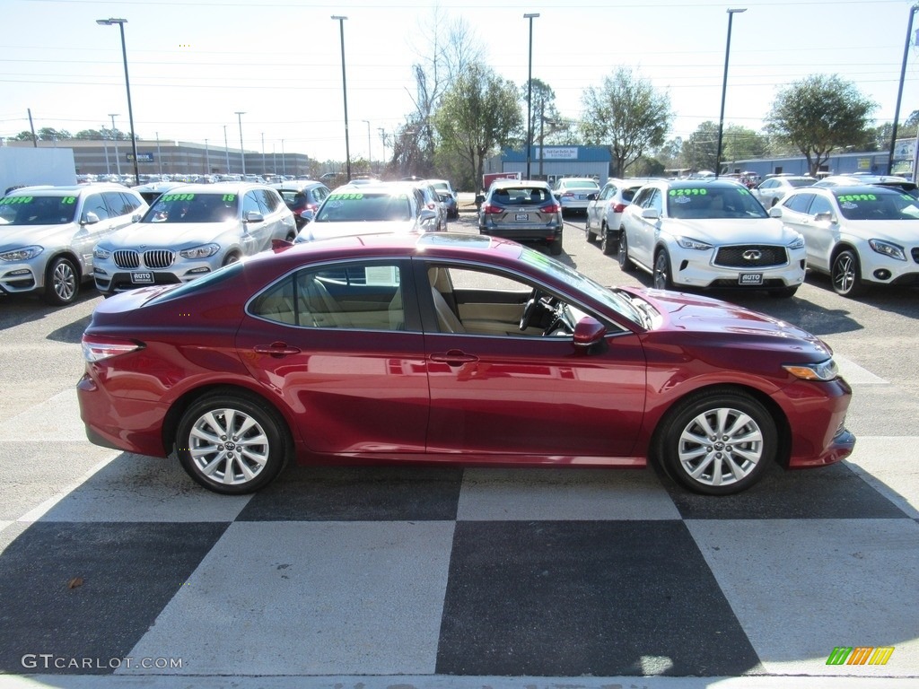 2018 Camry LE - Ruby Flare Pearl / Macadamia photo #3