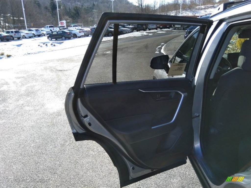2019 RAV4 LE AWD - Silver Sky Metallic / Black photo #14