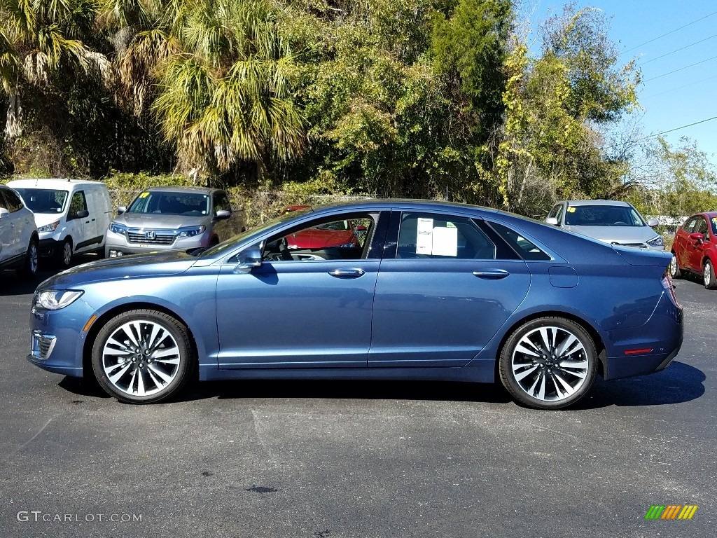 Blue Diamond 2019 Lincoln MKZ Reserve II Exterior Photo #131622466