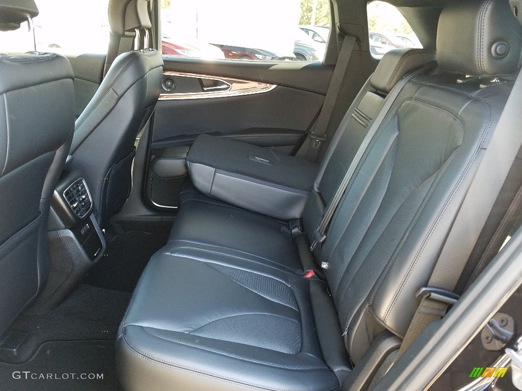 2019 Lincoln Nautilus Select AWD Rear Seat Photo #131623489