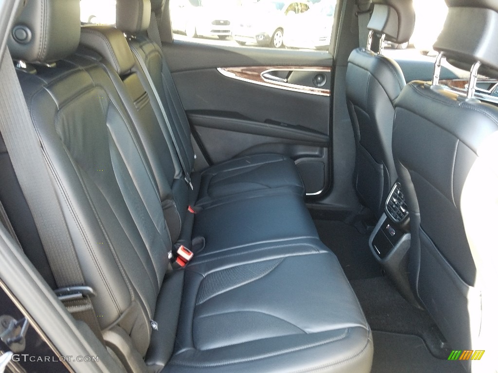 Ebony Interior 2019 Lincoln Nautilus Select AWD Photo #131623498