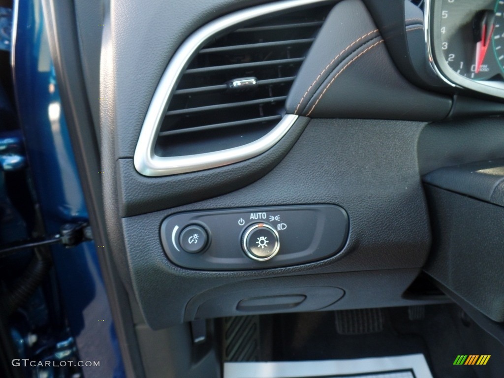 2019 Trax LT AWD - Pacific Blue Metallic / Jet Black photo #21