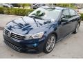 Tourmaline Blue Metallic - Passat R-Line Photo No. 4