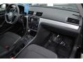 Black - Passat S Sedan Photo No. 17
