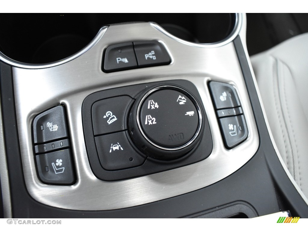 2019 GMC Terrain Denali AWD Controls Photo #131629840