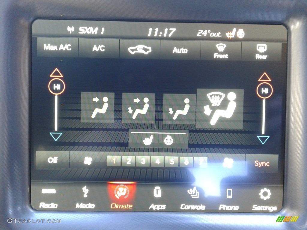 2019 Dodge Challenger R/T Scat Pack Controls Photo #131630098
