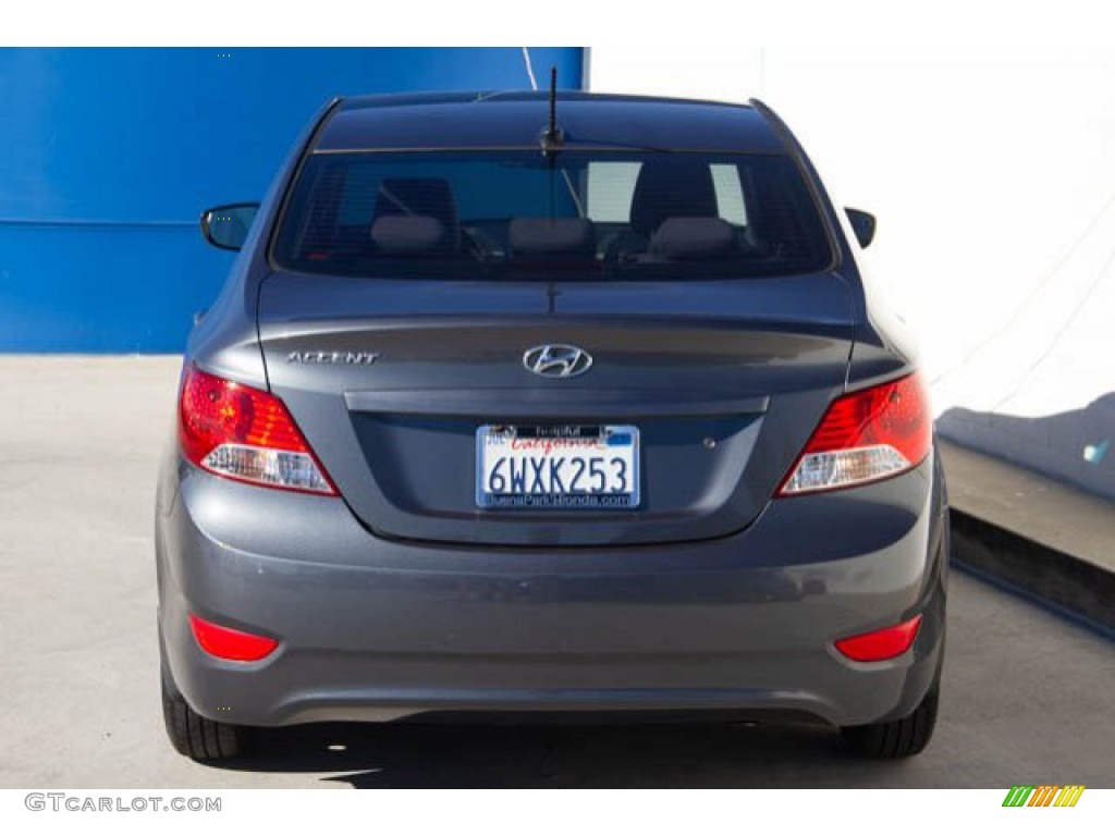 2013 Accent GLS 4 Door - Cyclone Gray / Gray photo #10