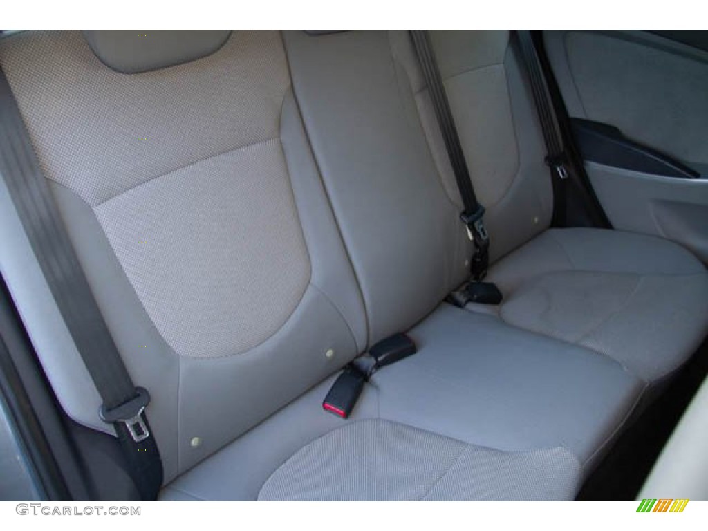 2013 Accent GLS 4 Door - Cyclone Gray / Gray photo #20