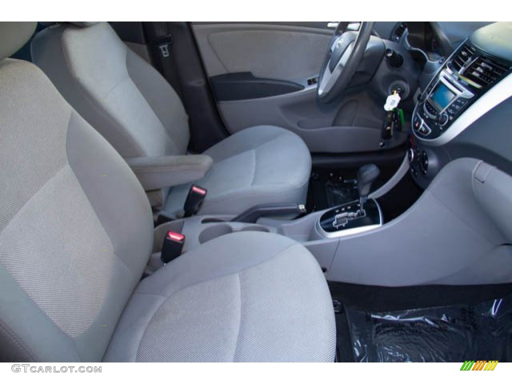 2013 Accent GLS 4 Door - Cyclone Gray / Gray photo #21