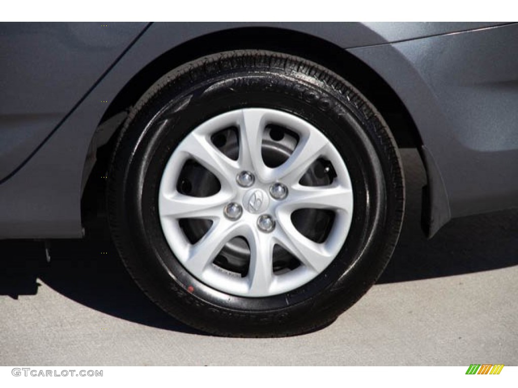 2013 Accent GLS 4 Door - Cyclone Gray / Gray photo #33